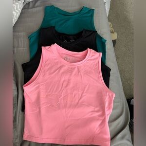 Zyia slightly crop tank